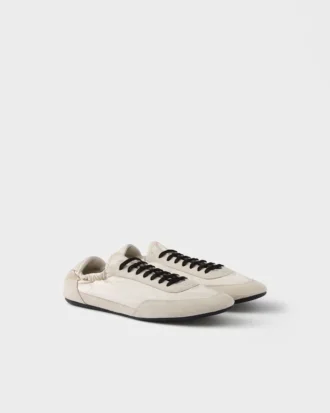 Adidași din Re-Nylon și piele de căprioară