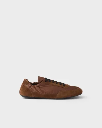Adidași din Re-Nylon și piele de căprioară