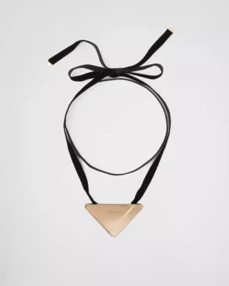 Colier choker Eternal Gold cu pandantiv mare din aur galben