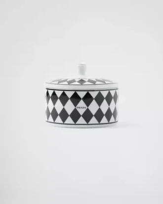 Cutie din porțelan – Tabla de șah