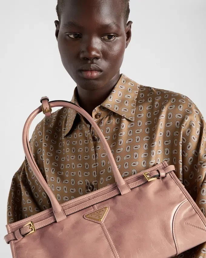 Geantă de mână Prada Bonnie Medium din piele Geantă de mână Prada Bonnie Medium din piele
