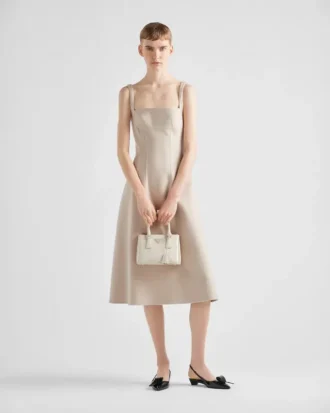 Geantă Prada Galleria Mini din piele lăcuită