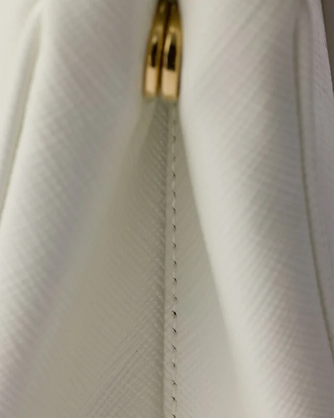 Geantă Prada Galleria Mini din piele Saffiano lăcuită Geantă Prada Galleria Mini din piele Saffiano lăcuită