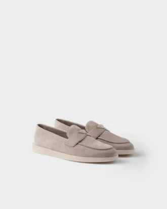 Mocasini din piele de căprioară