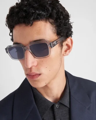 Ochelari de soare cu logo Prada