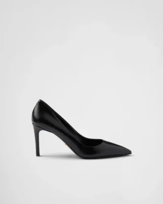 pantofi cu toc din piele saffiano lcuit 2 1 330x413 - Pantofi cu toc din piele Saffiano lăcuită