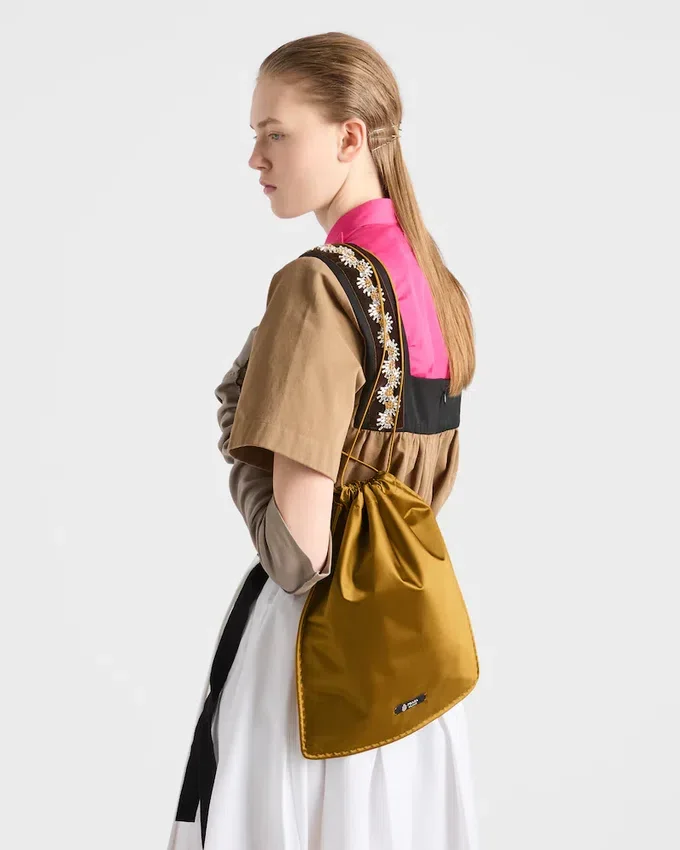 Pungă Prada Wish din mătase Duchesse Pungă Prada Wish din mătase Duchesse
